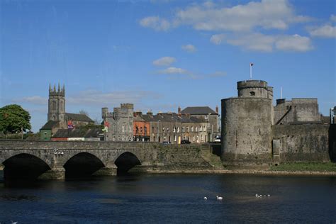 King John's Castle in Limerick, Ireland | Tower bridge, Castle, Travel