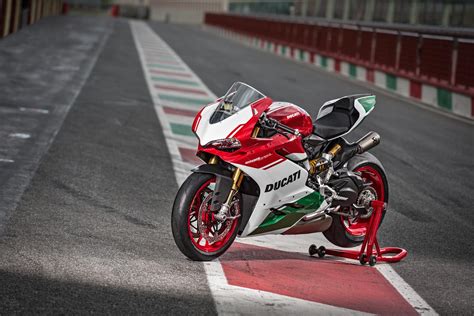 2019 Ducati 1299 Panigale R Final Edition Guide • Total Motorcycle