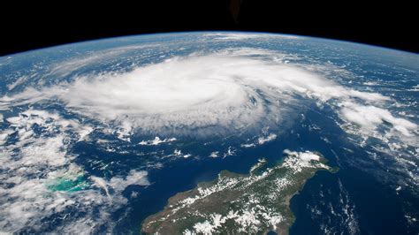 In Photos: Hurricane Dorian from Space in Astronaut and Satellite Views ...