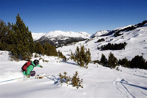 Andorra Skiing Resorts : Andorra Skiing Packages / Check prices, types ...