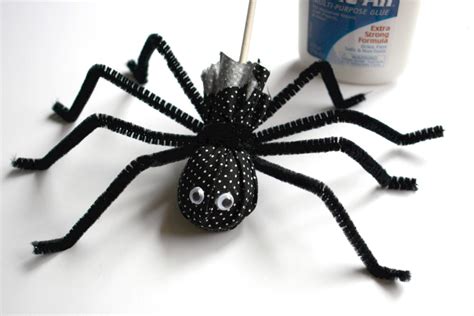 Kids Halloween Craft Spider Lollipop 9 - Happy Hour Projects