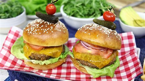 Mary Berg shows us how to make a veggie burger that’s just as good as a ...