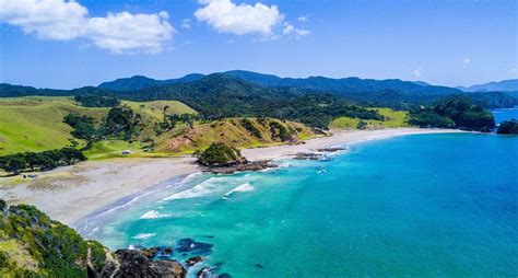 The 10 Best Beaches on New Zealand’s North Island