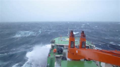 Rogue Waves Hits A Ship During A Storm In Atlantic Ocean - YouTube