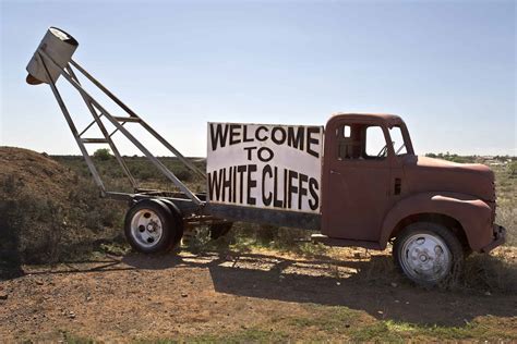 White Cliffs NSW | Opals history small group tour - Odyssey Traveller