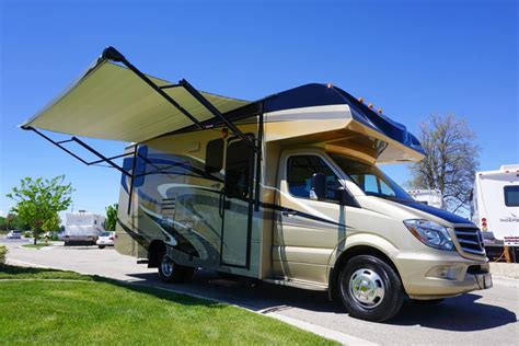 24-Jayco-Melbourne-Class-B-RV-Rental-1