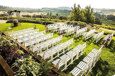 Oregon Winery Wedding Venues - WineryHunt Oregon