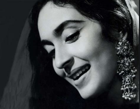 Nutan Wiki, Death, Age, Husband, Children, Family, Biography & More ...