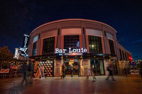 Bar Louie — The Coastal Insider