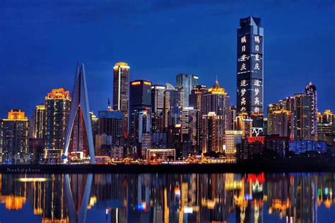 Glittering night views of Chongqing - Chinadaily.com.cn