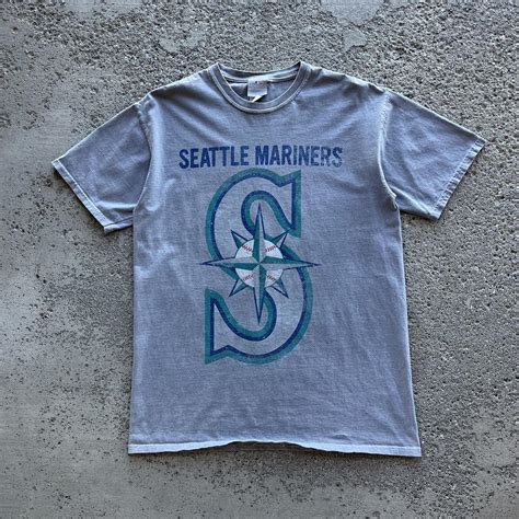 Vintage 2000s Seattle Mariners T-shirt •Medium... - Depop