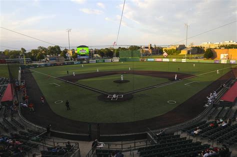 Slammers and Joliet start early on stadium lease – Shaw Local