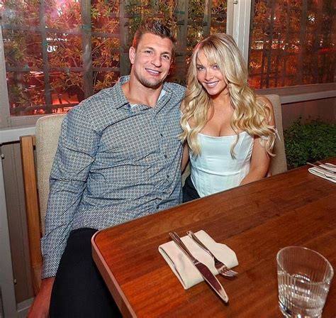 NFL Legend Rob Gronkowski and Girlfriend Camille Kostek Dine at ...