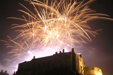 Edinburgh Castle with fireworks 01 | Edinburgh Festival fire… | Flickr