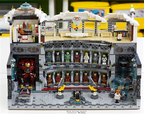 Lego Iron Man Malibu Mansion MOC (Hall of armor) | Lego iron man ...