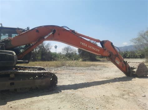 Used TATA HITACHI ZAXIS 220 LC Construction Excavator, 27.4 Hp at Rs ...