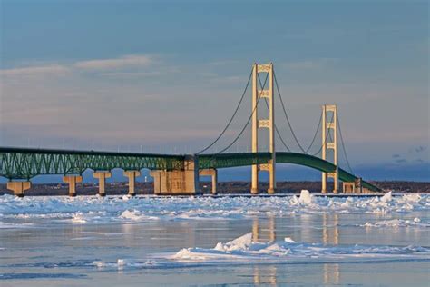 Photos: mackinac bridge winter | Winter, Mackinac Bridge — Stock Photo ...