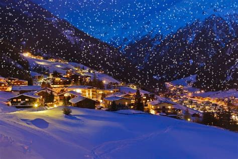 Snowy Village Wallpaper - WallpaperSafari