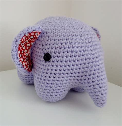 Dinki Dots Craft: Amigurumi Crochet Elephant