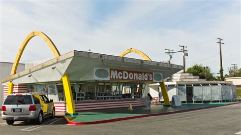 The Story Behind The McDonald's Golden Arches Is Amazing