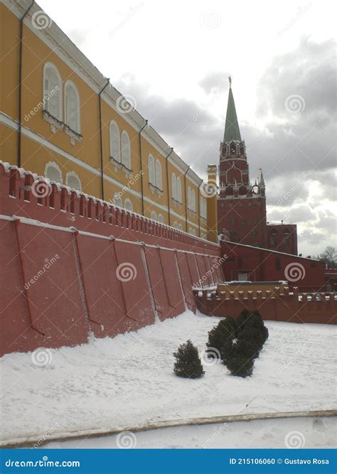 Red Square Wall and Lenin Mausoleum, Moscow, Russia Editorial Image ...