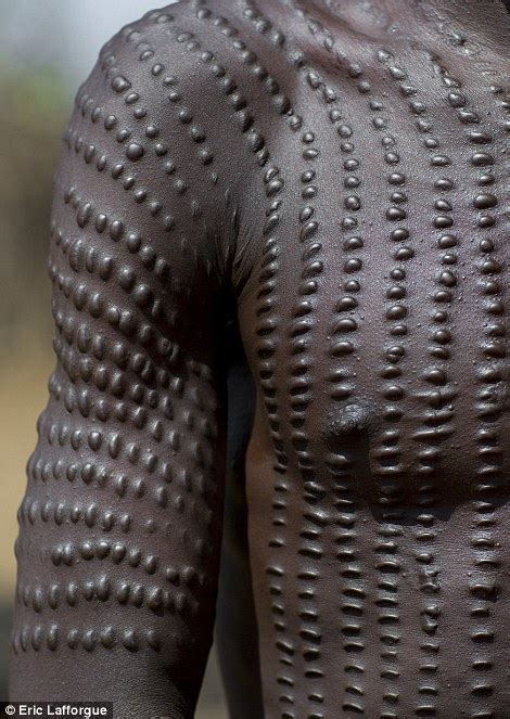 Ethiopian and Sudanese tribes show off tattoos created using thorns ...