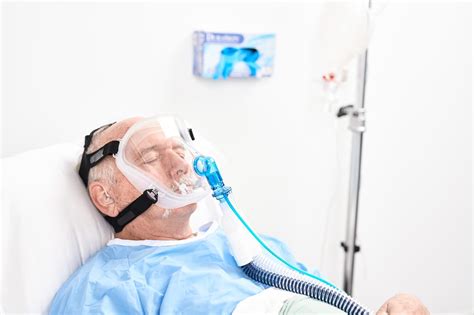 NIV masks for mechanical ventilators | Hamilton Medical