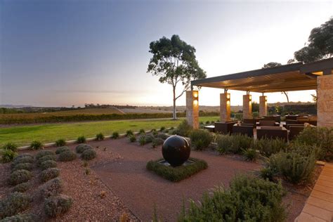 10 Incredible Vineyard Hotels Perfect for Wine Lovers | Australia ...