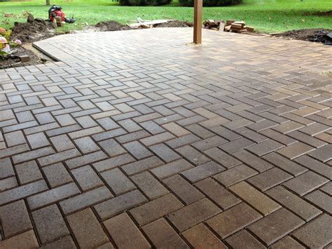 Brick Pavers | Driveways | Patios | Walkways | Landcare & Lawn Maintenance