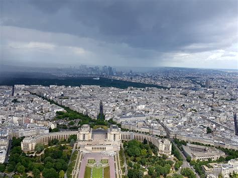 Tips for Visiting the Eiffel Tower - Dave's Travel Corner