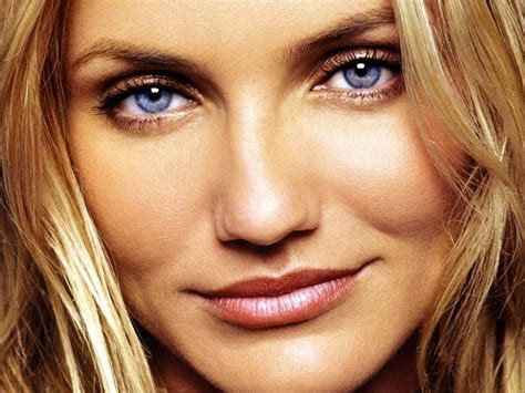 Cameron Diaz | Makeup tips for blue eyes, Beautiful eyes, Celebrity makeup