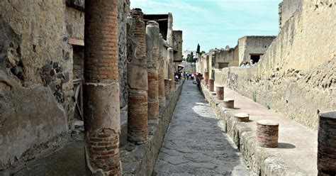 2-Hour Classic Tour of Herculaneum Ruins | GetYourGuide