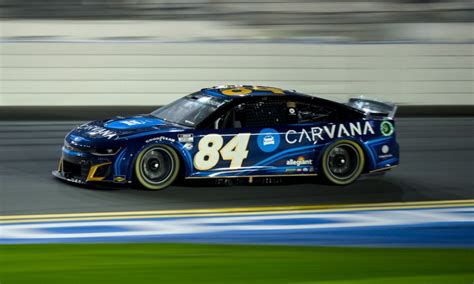 Johnson back on top in Friday Daytona 500 practice | RACER