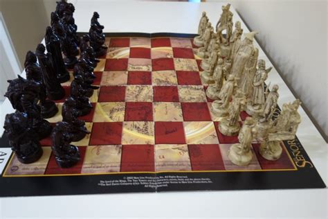 The Lord of the Rings chess set - Catawiki