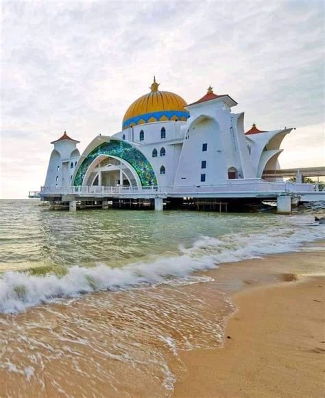 Allahu Akbar Attactive Mosque in a Malaysian sea beach . : r/islam