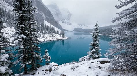 Moraine Lake in Winter | Banff National Park | Alberta, Canada - YouTube