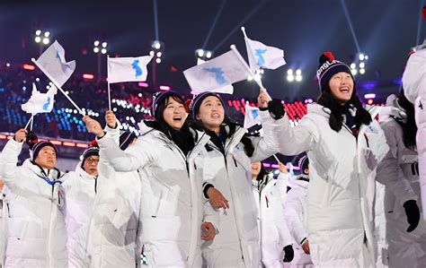 North and South Korea Marched Together at the Winter Olympics 2018 ...