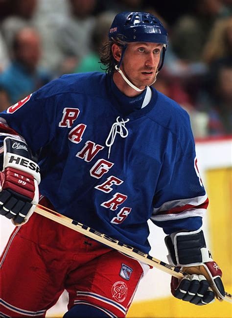 Countdown 56: Top 10 NHL Players of the 1990s - Sports H2H