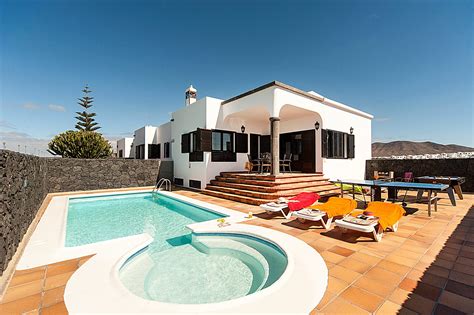 Villa Emerita In Playa Blanca, Lanzarote | Villa Plus