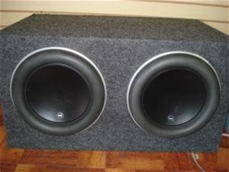 2 JL Audio 12W7 Competition Subwoofers In Box 12 w7