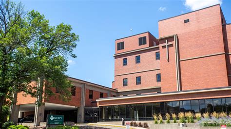 Iowa City news: Mercy hospital to lay off 29 amid in wake of COVID-19