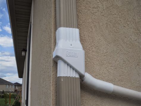 Guide for selecting the best downspout diverters for rain collection ...