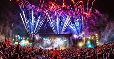 Best music festivals in 2017: Glastonbury, Creamfields, Isle of Wight ...