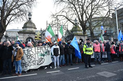 Hundreds turn up at protests outside the Dail - Dublin Live