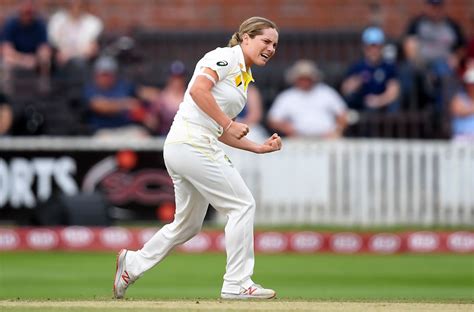 Ashleigh Gardner in action during her Test debut | ESPNcricinfo.com