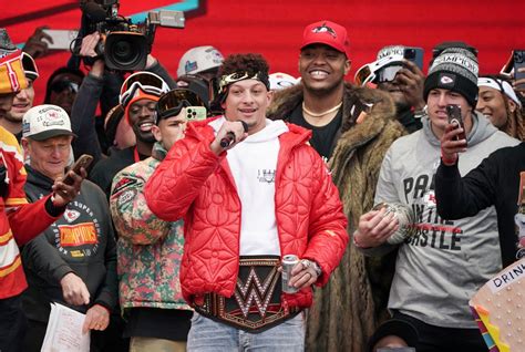 “Drunk” Patrick Mahomes Steals the Show at Chiefs Super Bowl Parade ...