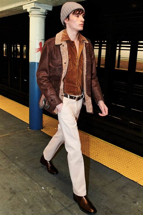 Men's 70s Fashion Trends You Should Wear Today (And How To Do It)