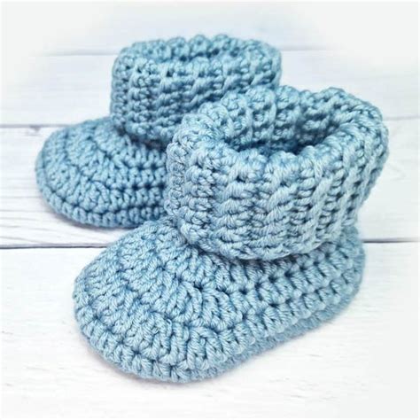 Crochet Baby Booties - Adorecrea.com