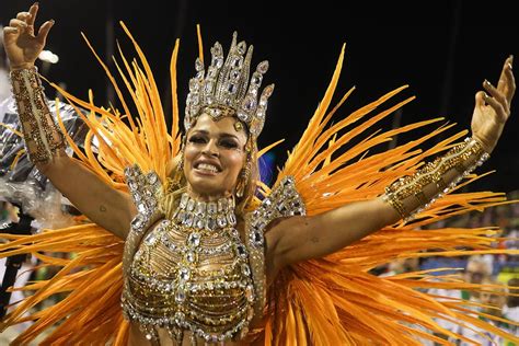 Rio de Janeiro Carnival 2019 Night 1, in Pictures | Carnival outfits ...