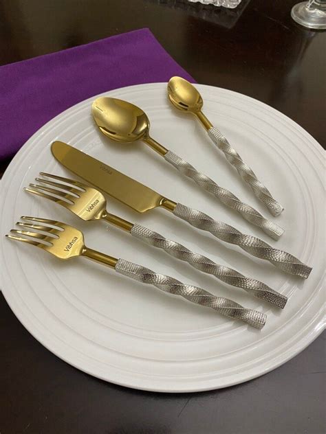 Vibhsa Elegant Gold Flatware 5 Piece Place Setting (Twist Handle ...